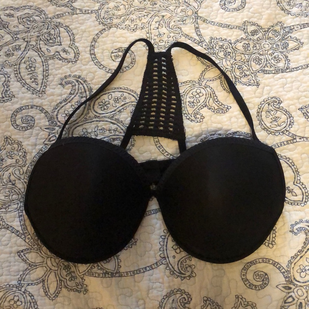 Black bikini top